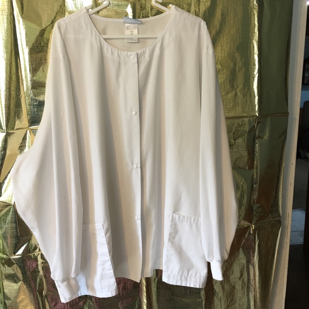 SB Scrubs White Lab Jacket
